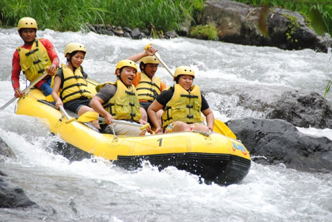 gallery/rafting-897152_640